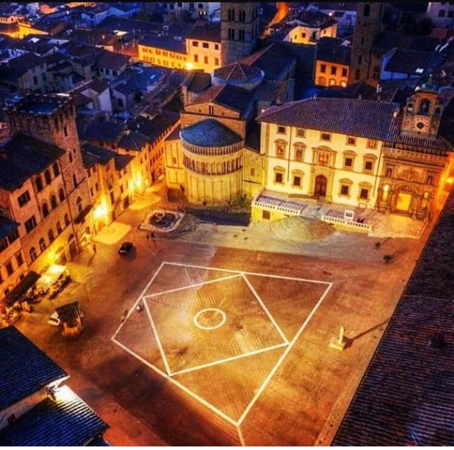 La Torre Di Borgunto - Piazza Grande Appartement Arezzo Buitenkant foto