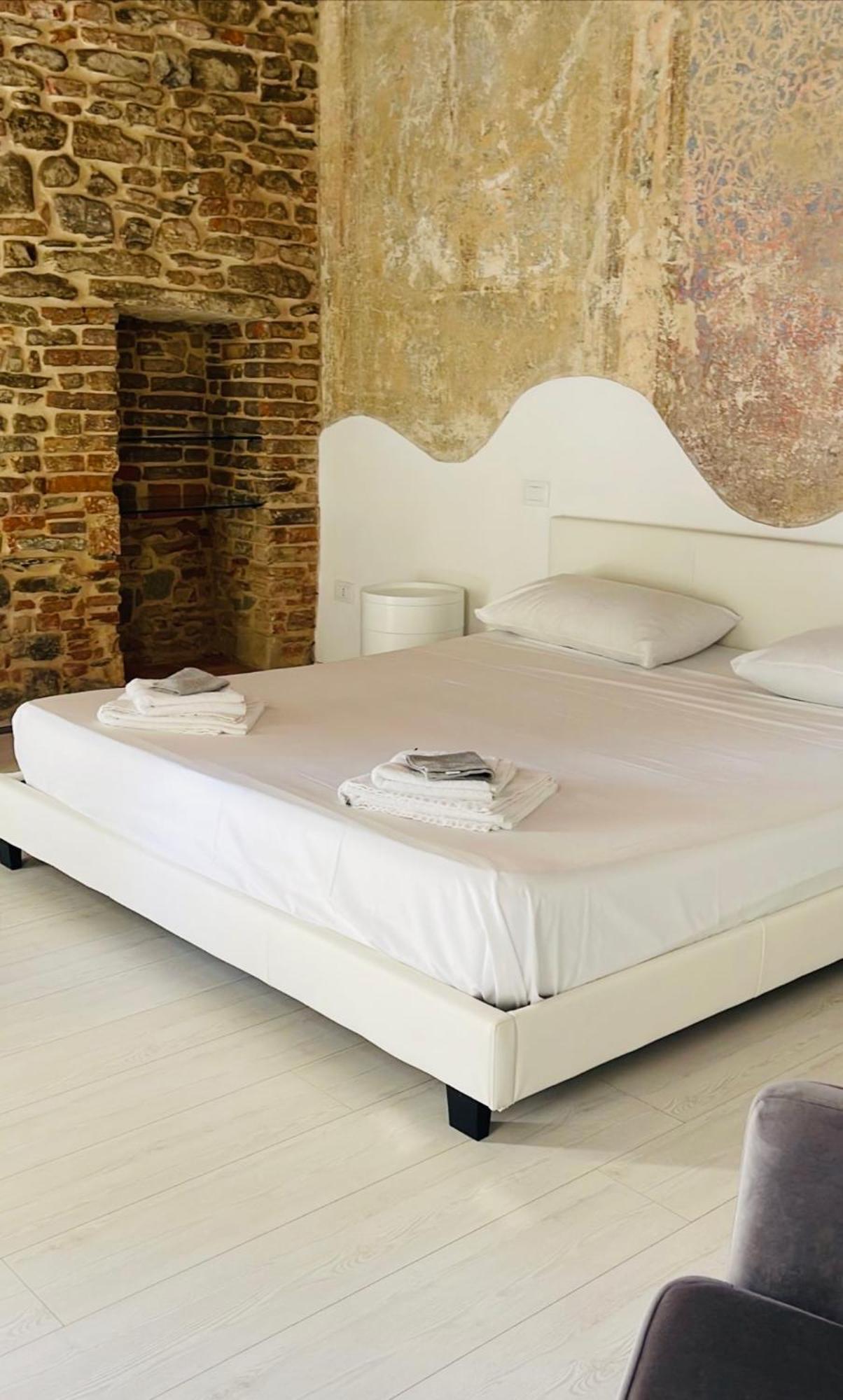 La Torre Di Borgunto - Piazza Grande Appartement Arezzo Buitenkant foto